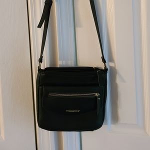 Liz Claborne Crossbody Black